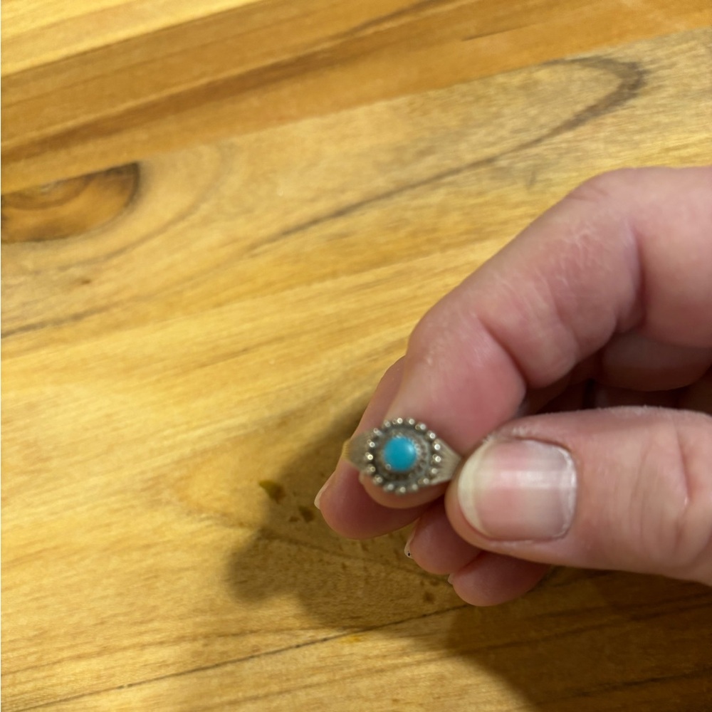 Women’s Vintage sterling silver pinky ring